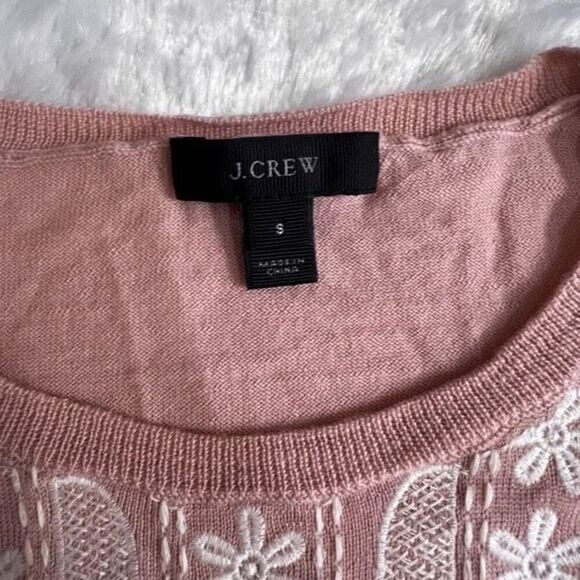 J. Crew Womens Blush Pink Embroidered Merino Wool Floral Sweater Size Small - Picture 5 of 5